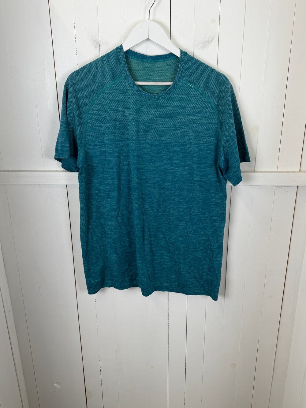 Lululemon Blue Men's Activewear T-Shirt Size L Polyester